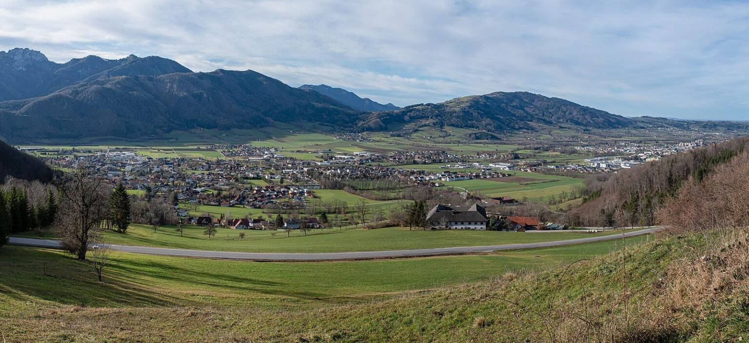 Blick über das Kremstal bei Kirchdorf an der Krems